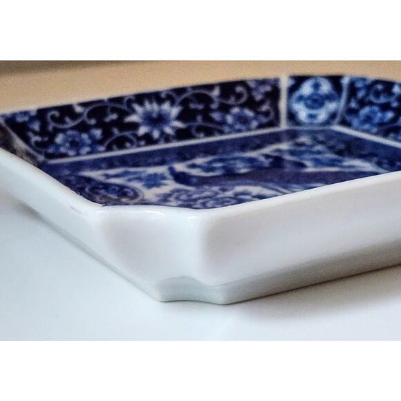 Vintage 1980s Japanese-Style Porcelain Peacock Dish – Collectible Blue & White - Picture 5 of 9